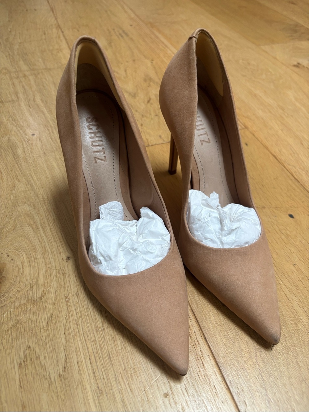 Schutz Honey Beige Lou Pump